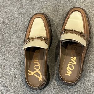 Sam Edelman size 8 beige and cream colored shoes. Never worn.